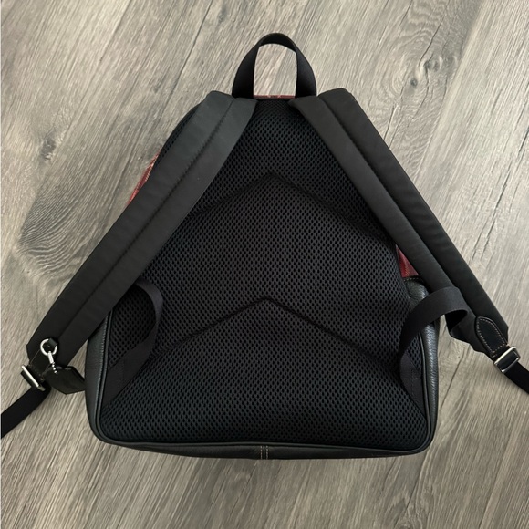 Backpack - Picture 3 of 3